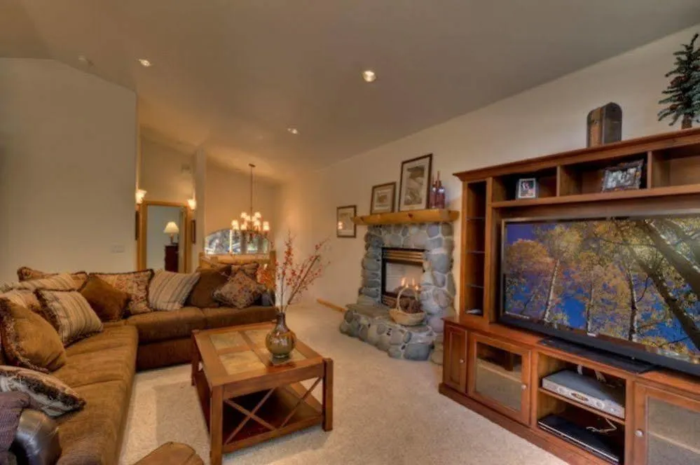 2058 Lukins Way Apartment South Lake Tahoe